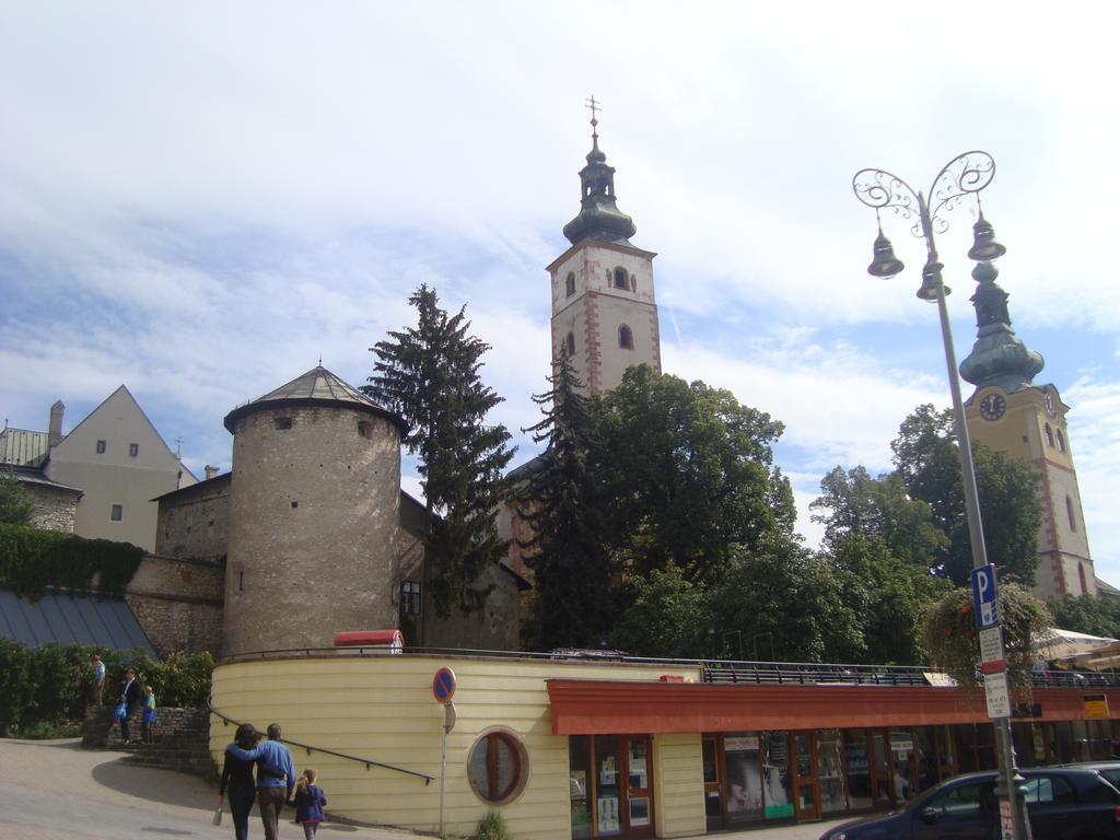 Penzion Majak Banská Bystrica Esterno foto