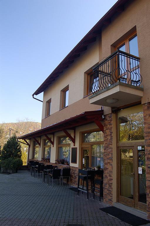 Penzion Majak Banská Bystrica Esterno foto